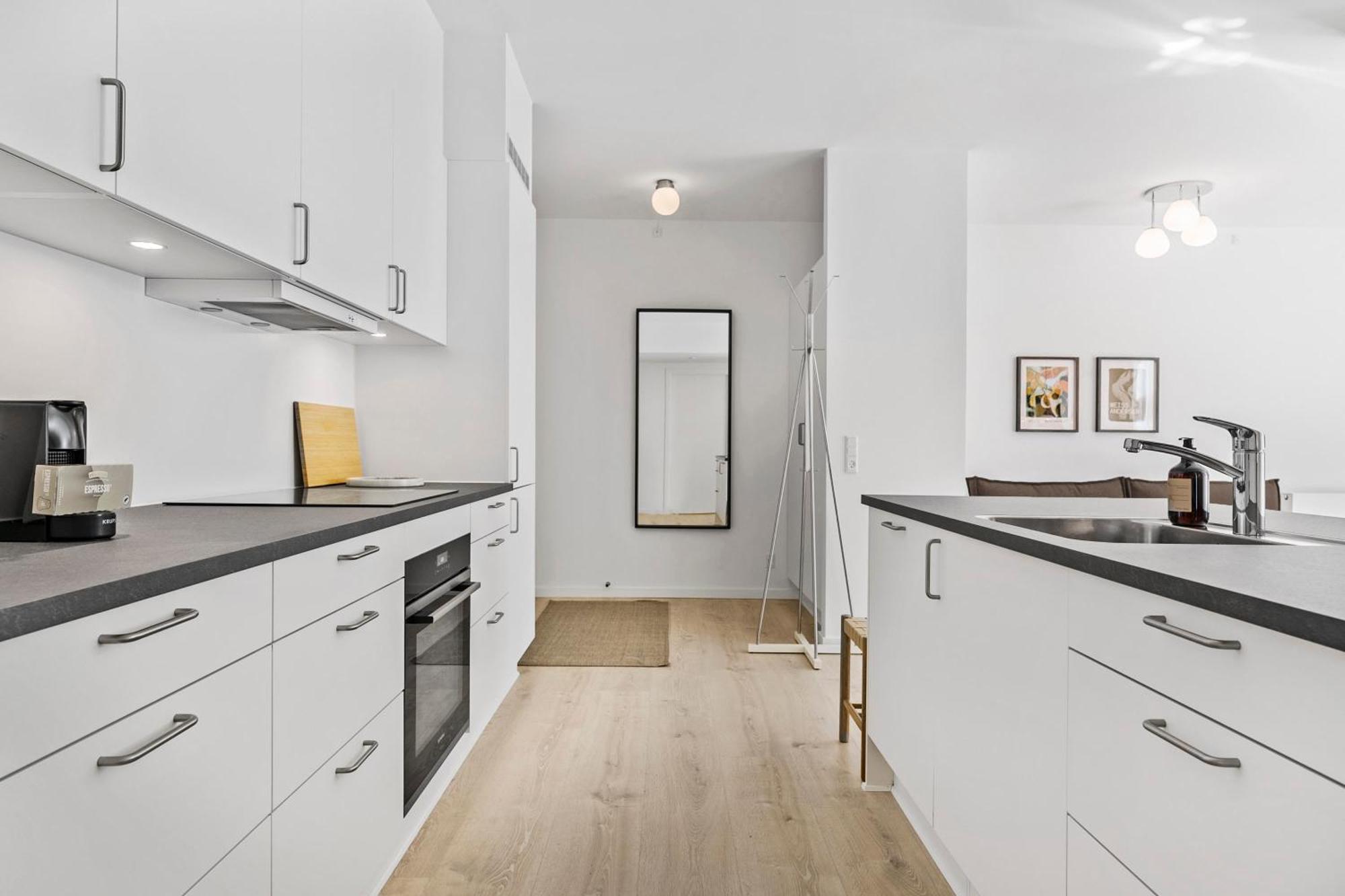 Inner City Grand Suite Arhus Bagian luar foto