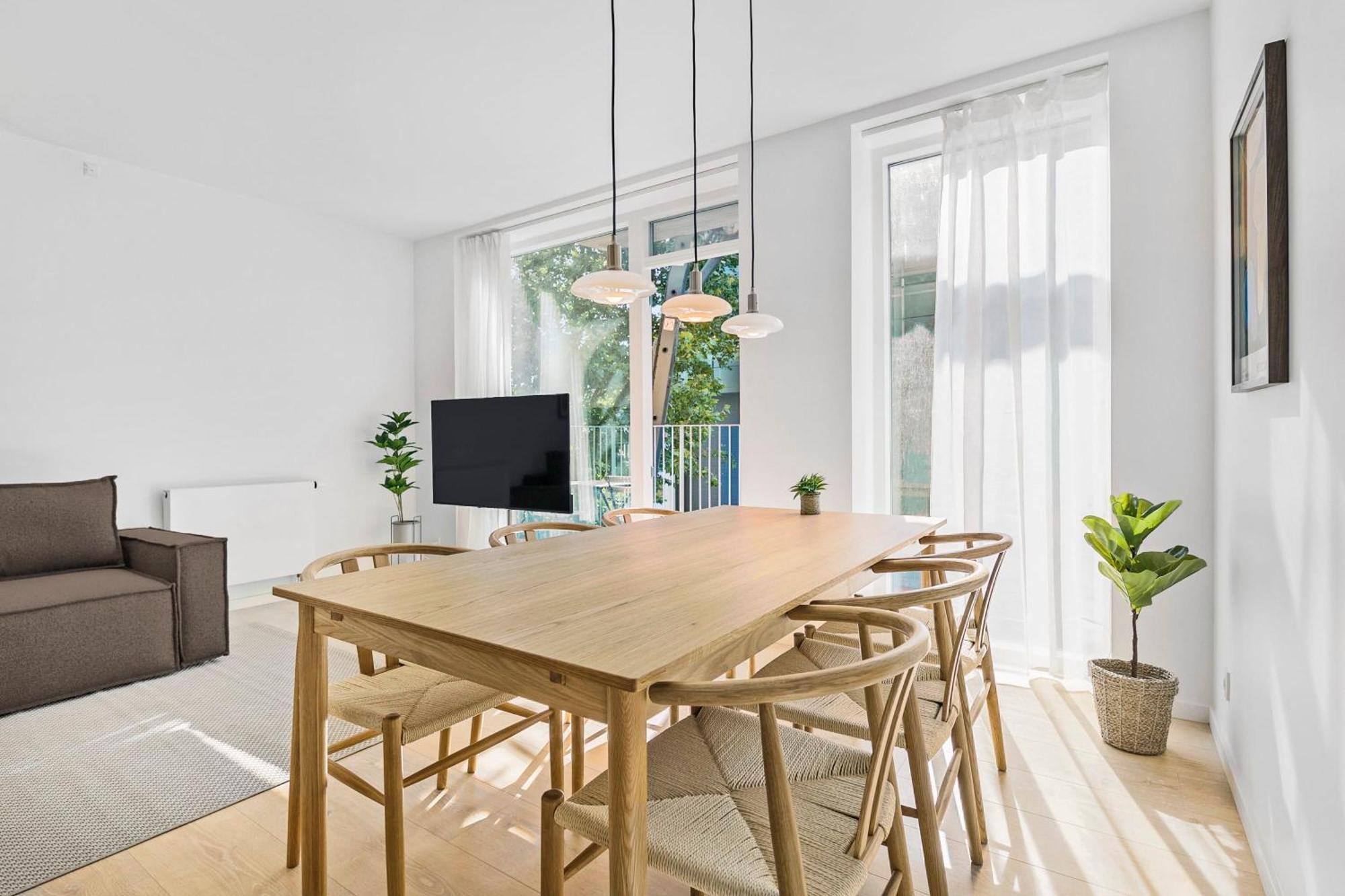 Inner City Grand Suite Arhus Bagian luar foto