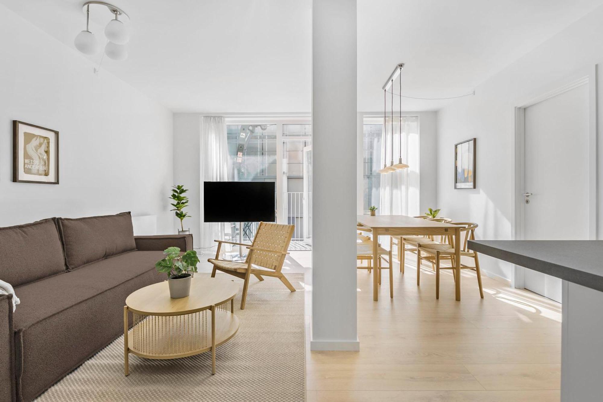 Inner City Grand Suite Arhus Bagian luar foto
