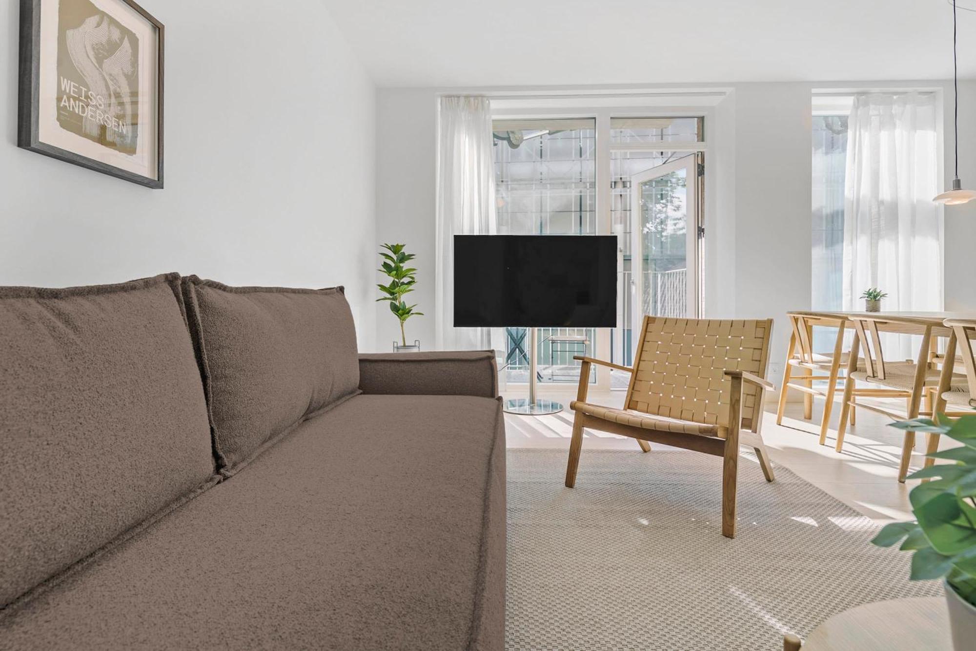 Inner City Grand Suite Arhus Bagian luar foto