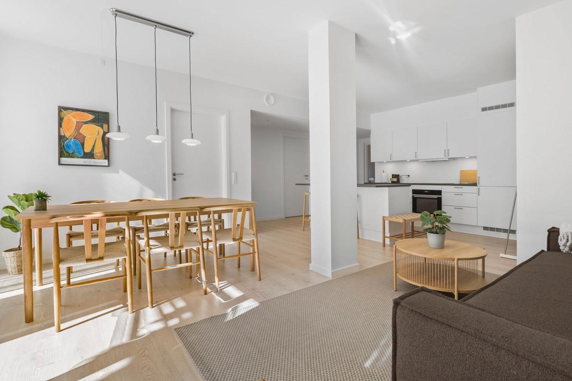 Inner City Grand Suite Arhus Bagian luar foto